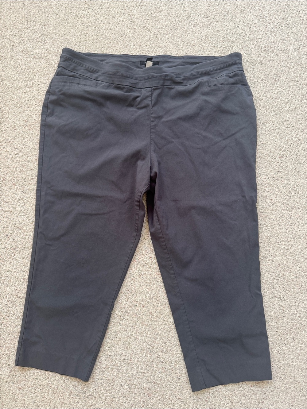 Apt. 9 Women's Dark Gray Capris
